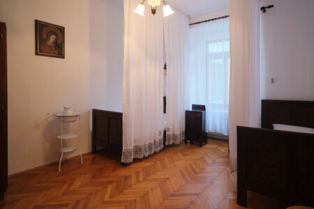 Nunski sobi v Samostanu Mekinje (3)